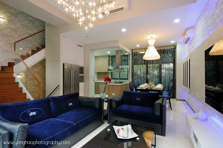 Living room towards kitchen & dining by YongHao Photography